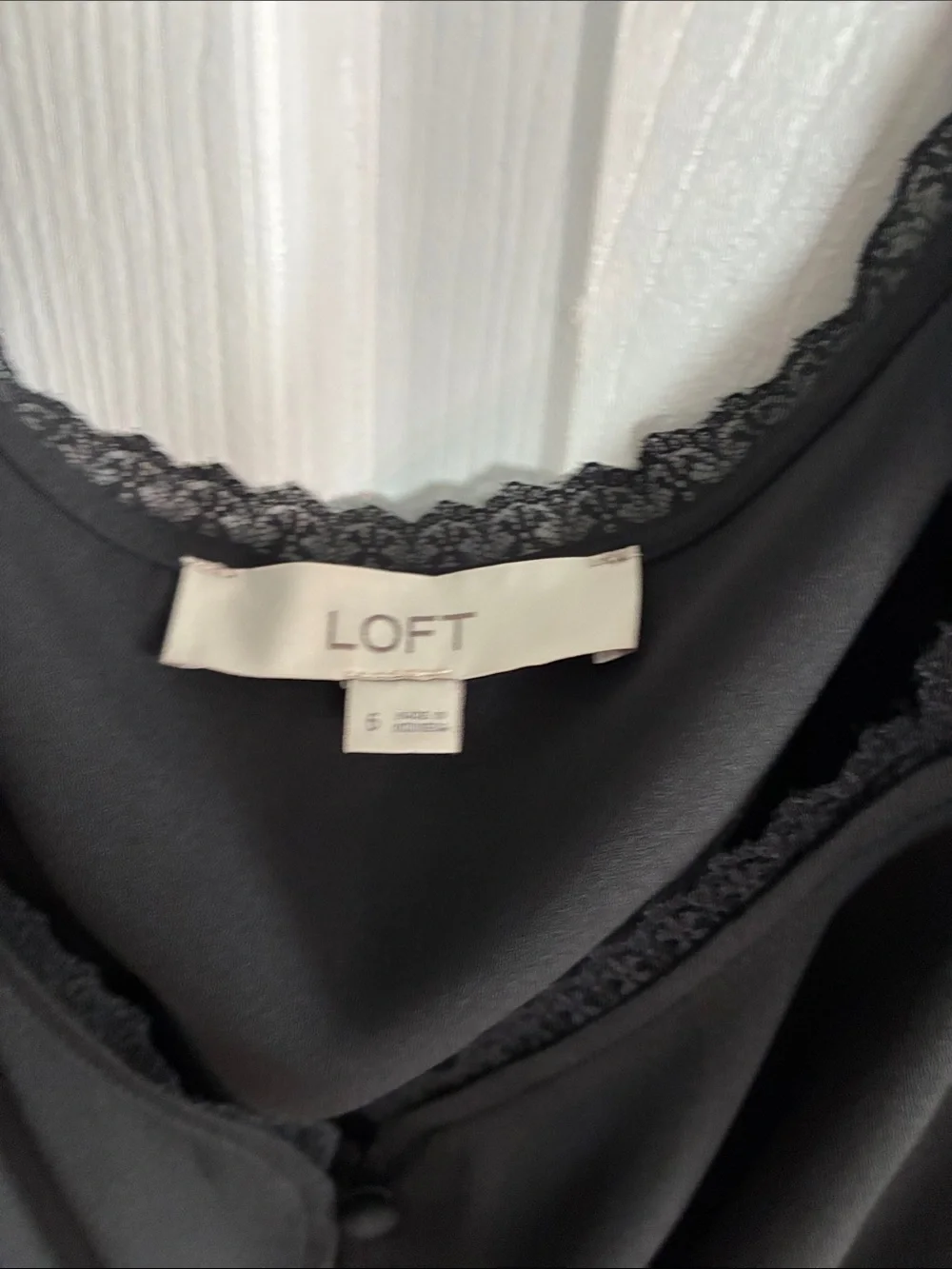 LOFT Black Puff-Sleeve V-Neck Button-Front Blouse
